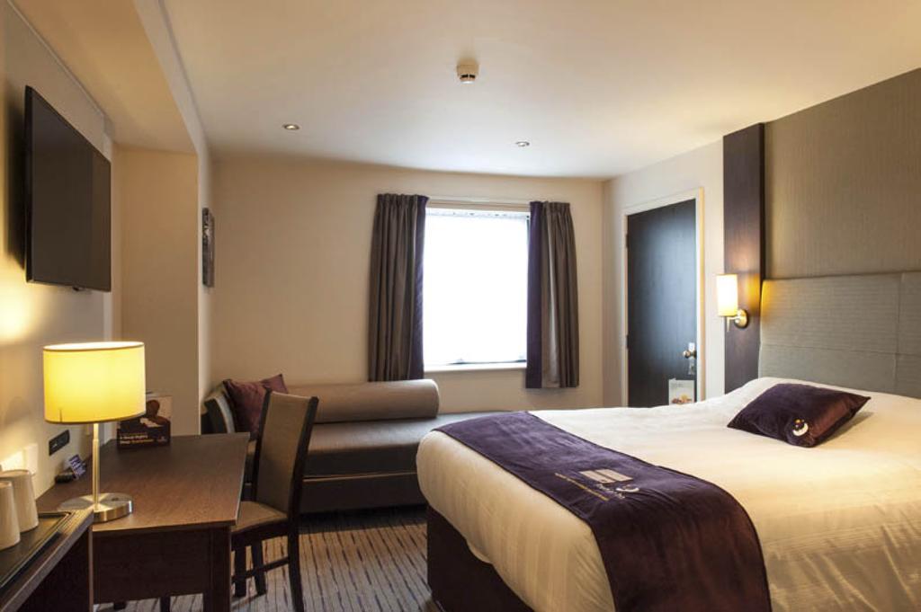 Premier Inn York North Rum bild