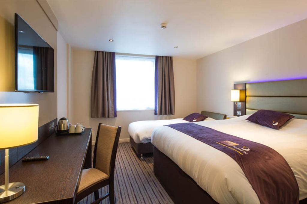 Premier Inn York North Rum bild