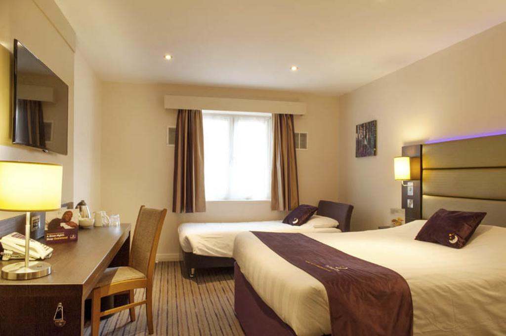 Premier Inn York North Rum bild