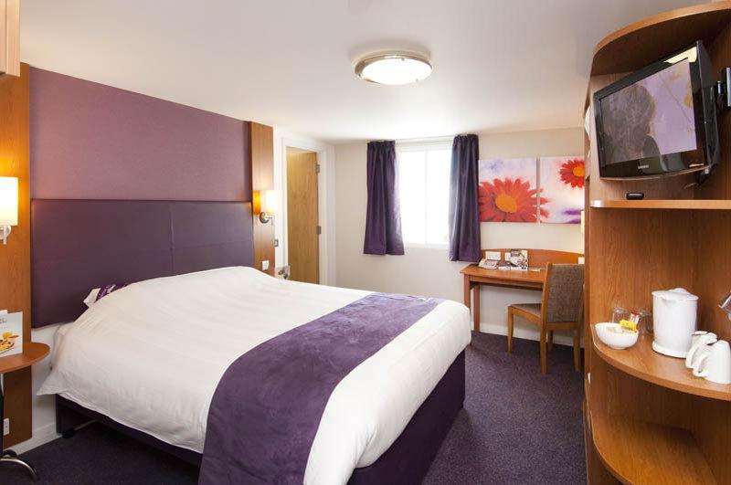 Premier Inn York North Exteriör bild